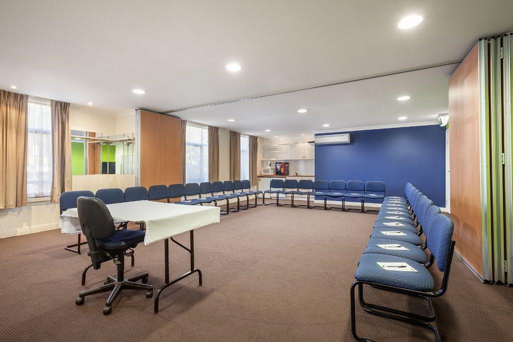 Quest Dandenong Aparthotel Exterior photo